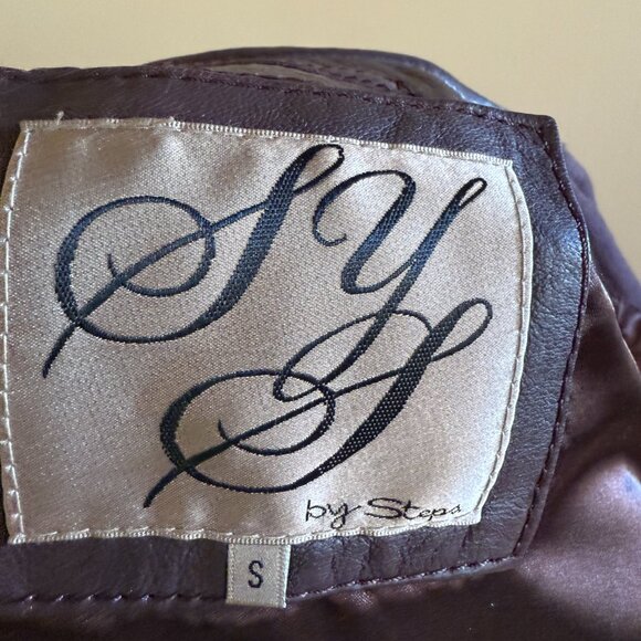 Burgundy Leather Jacket, size small - Picture 5 of 6
